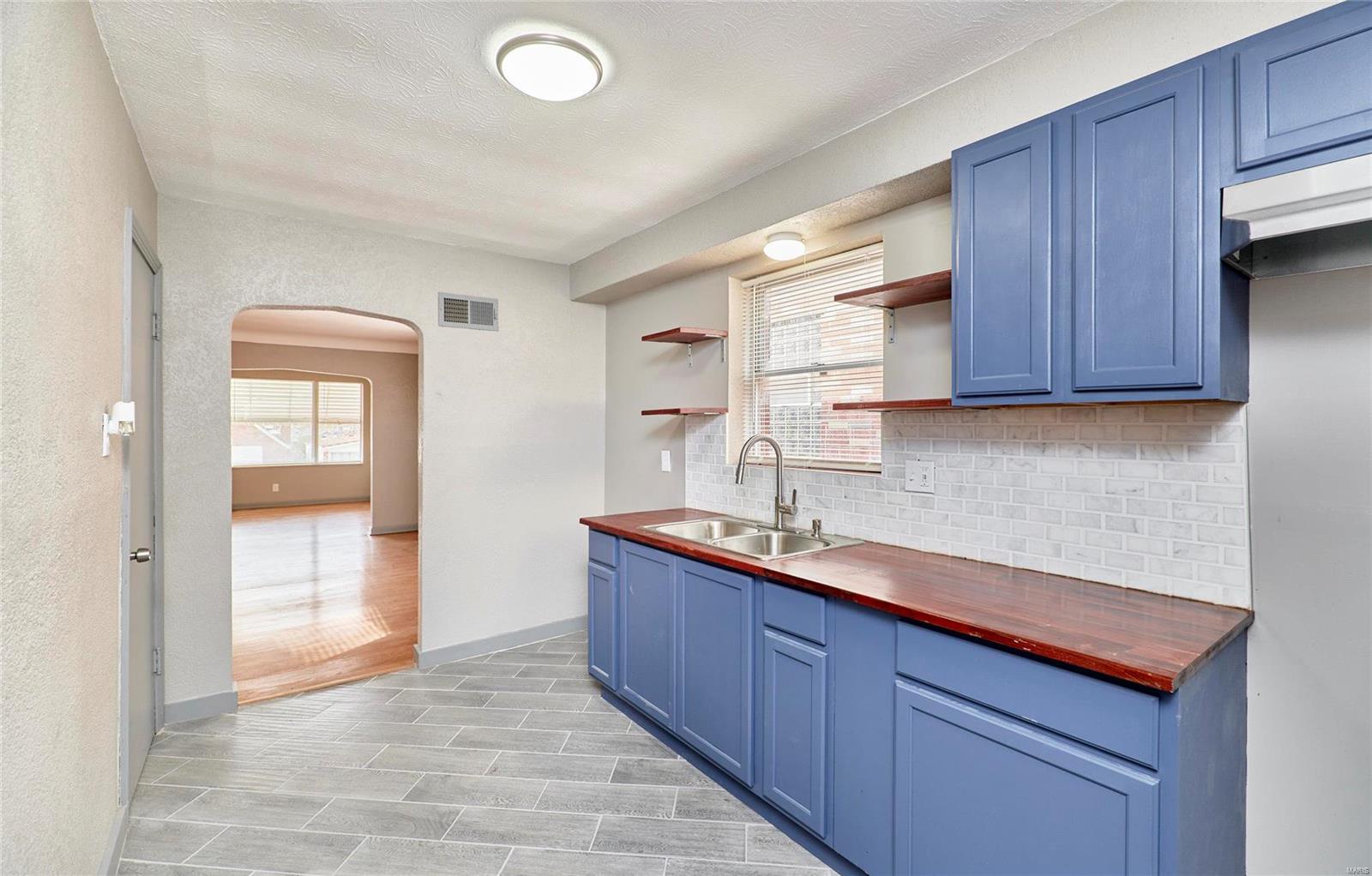 6905 Claremore Drive