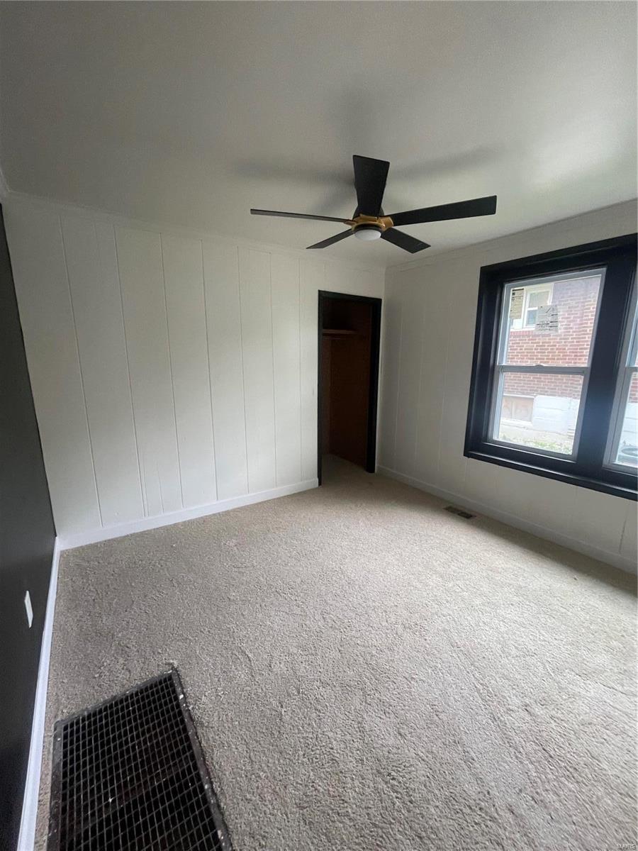 4202 Ravenwood Avenue