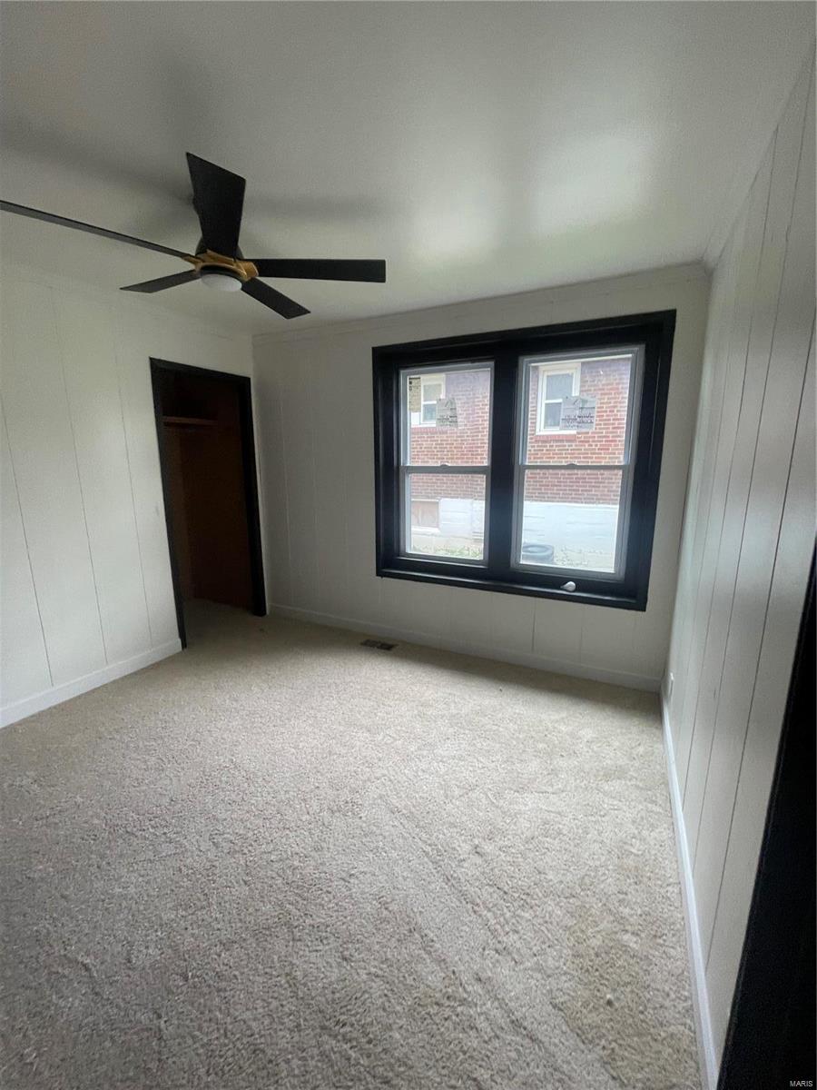 4202 Ravenwood Avenue