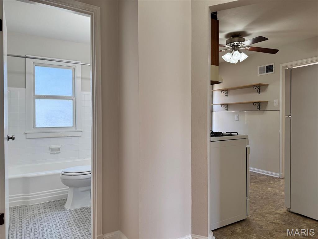 6825 Circleview Drive