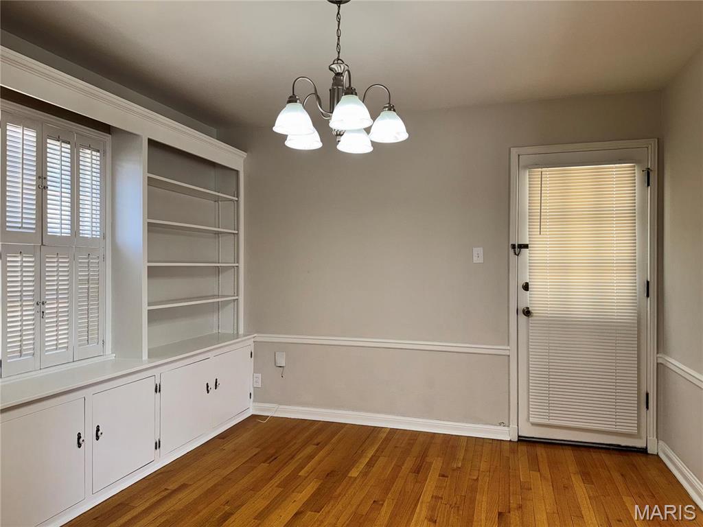 6825 Circleview Drive