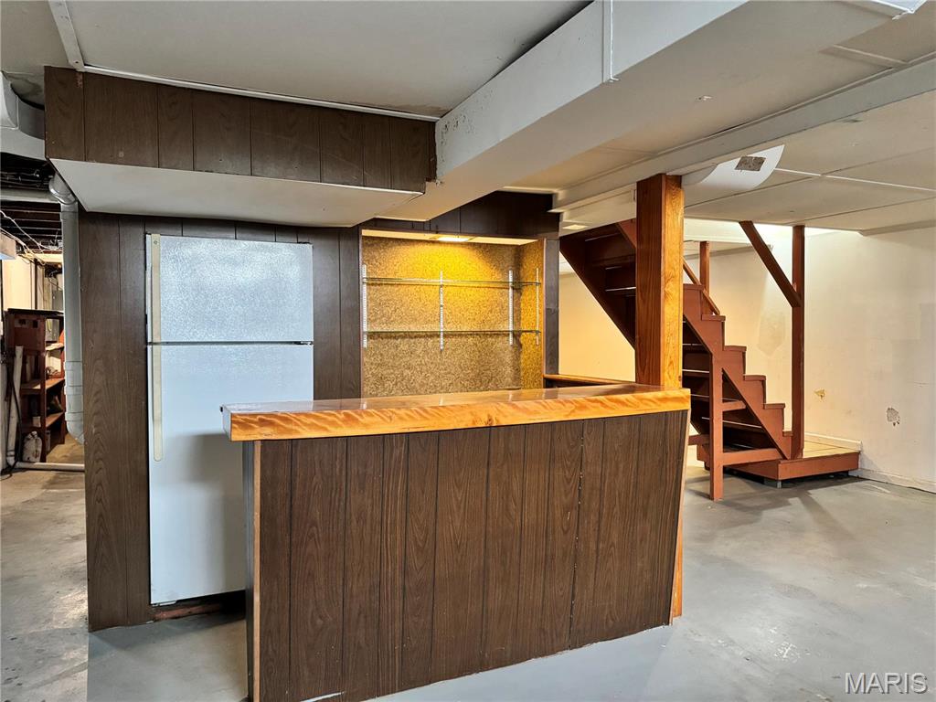 6825 Circleview Drive