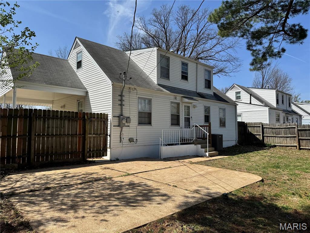 6825 Circleview Drive