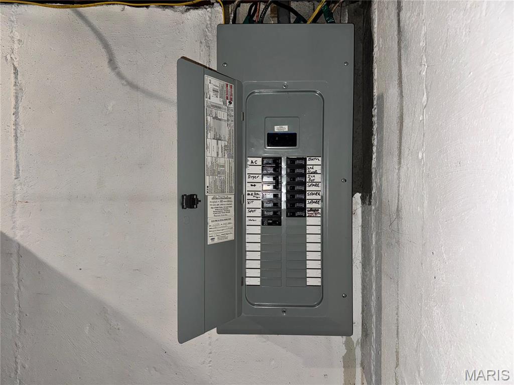 6825 Circleview Drive