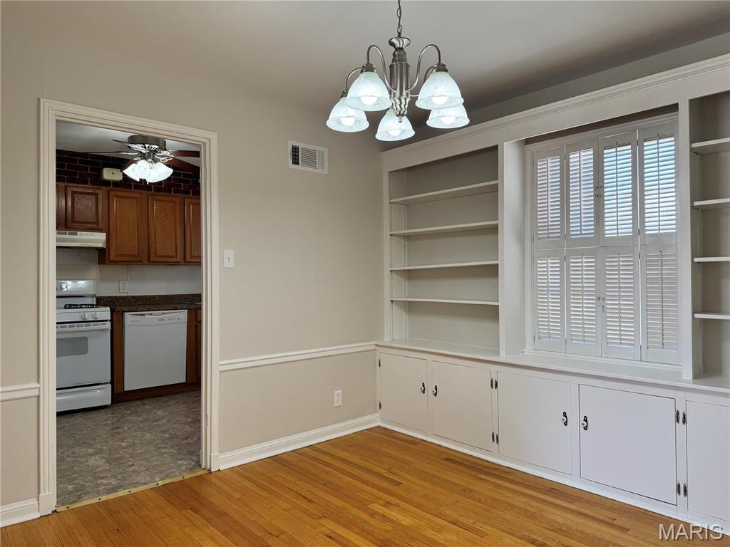 6825 Circleview Drive