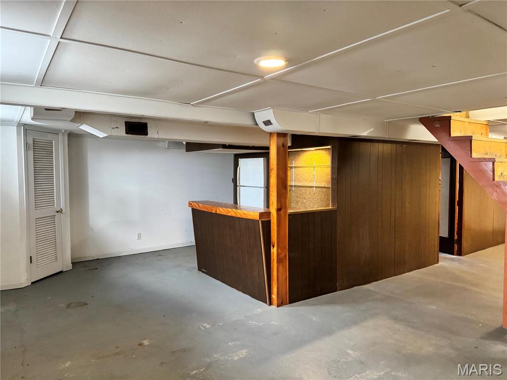 6825 Circleview Drive