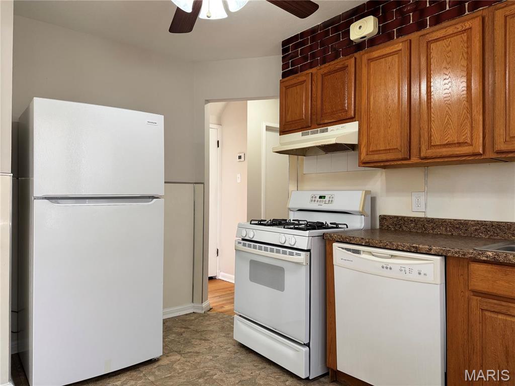 6825 Circleview Drive