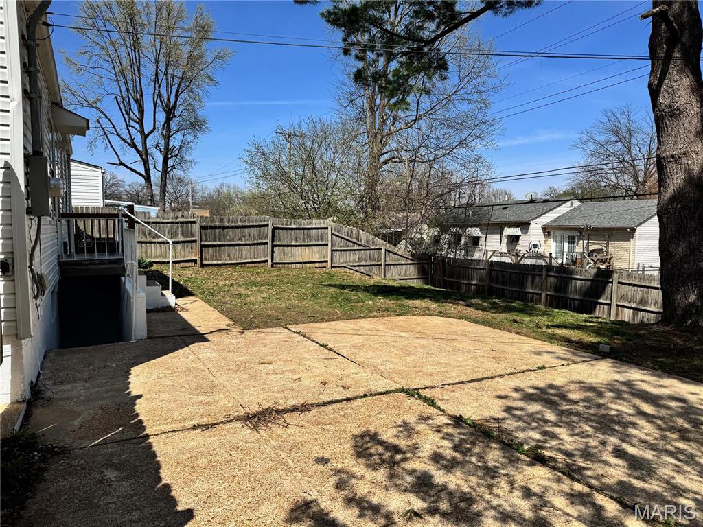 6825 Circleview Drive