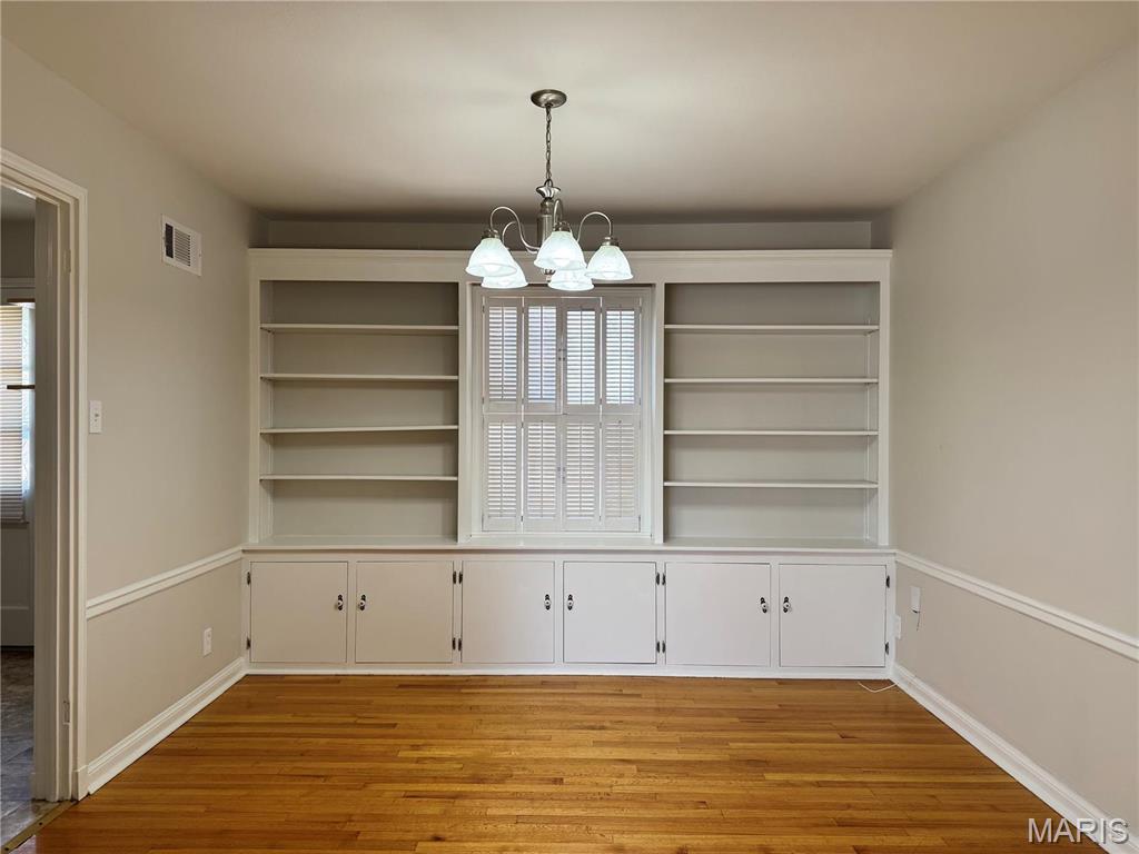 6825 Circleview Drive