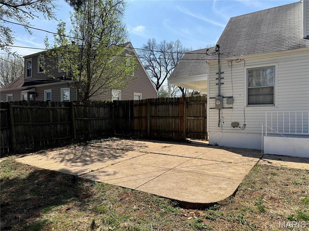 6825 Circleview Drive