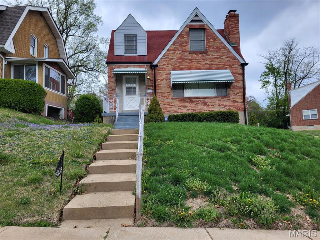 8303 Knollwood Drive