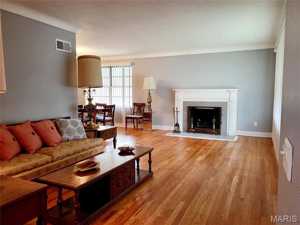 8303 Knollwood Drive