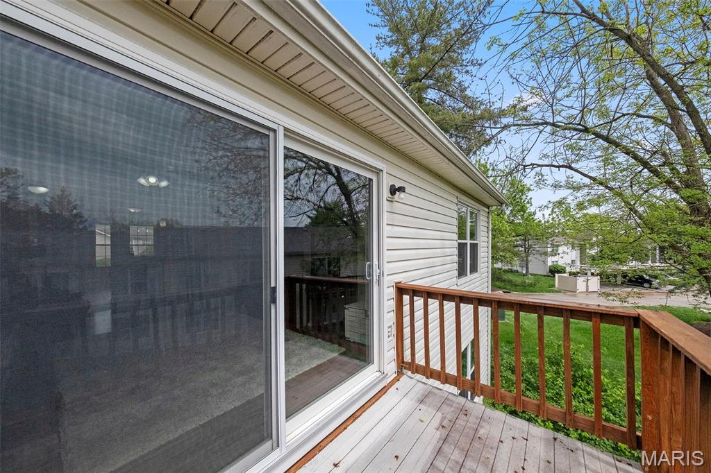 70 Sugar Glen Court Unit: 5