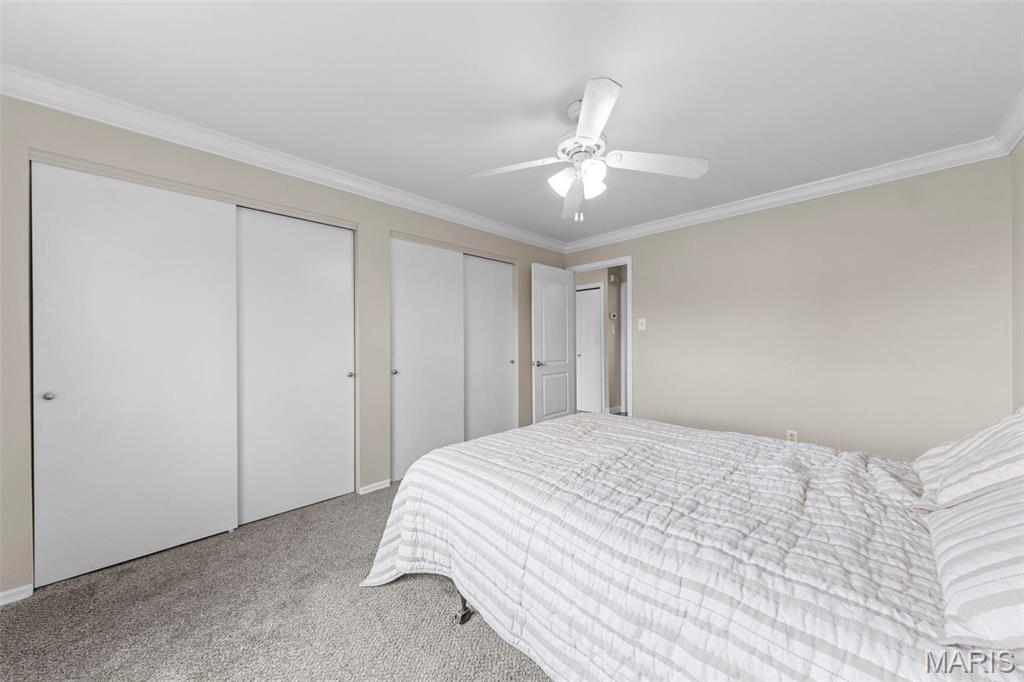 70 Sugar Glen Court Unit: 5