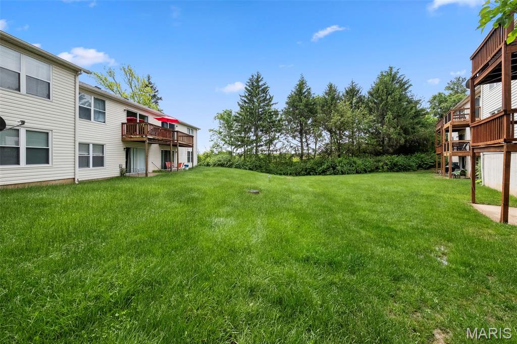 70 Sugar Glen Court Unit: 5