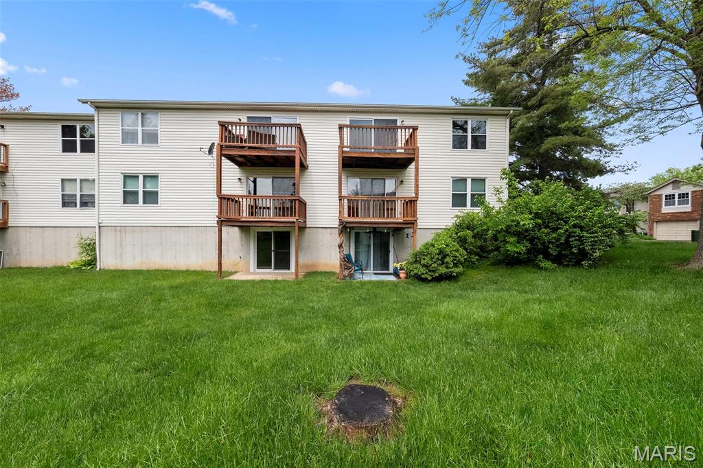 70 Sugar Glen Court Unit: 5