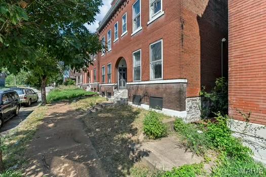 1409-1411 Newhouse Avenue Unit: 1411