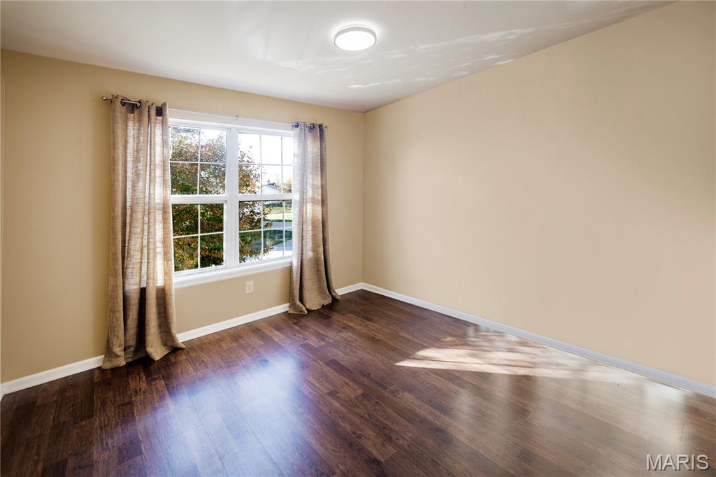 1432 Surrey Lane