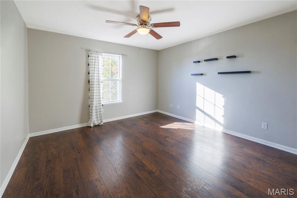 1432 Surrey Lane