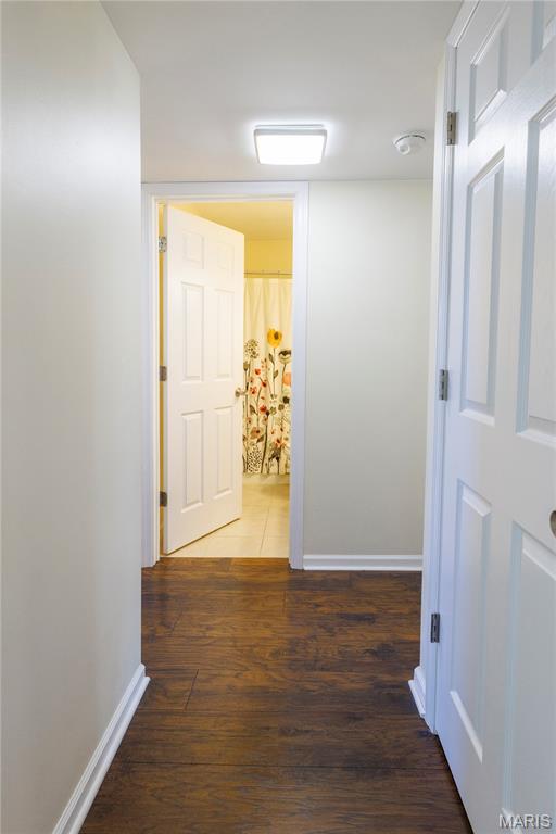 1432 Surrey Lane