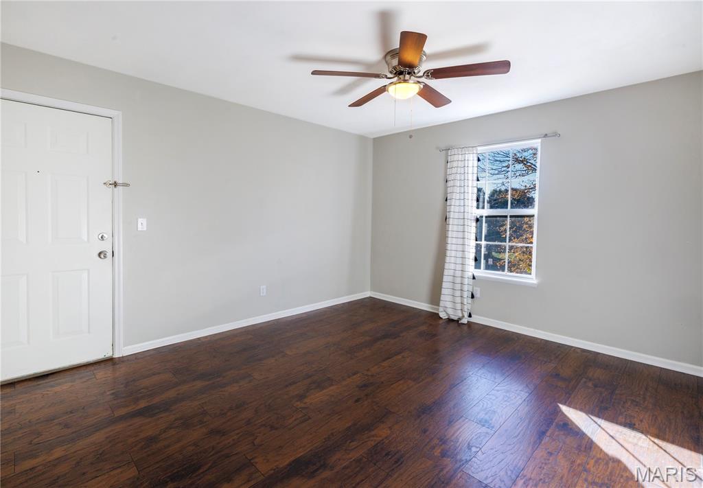 1432 Surrey Lane
