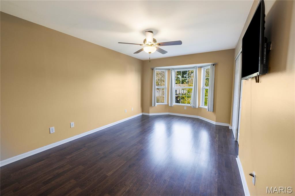1432 Surrey Lane