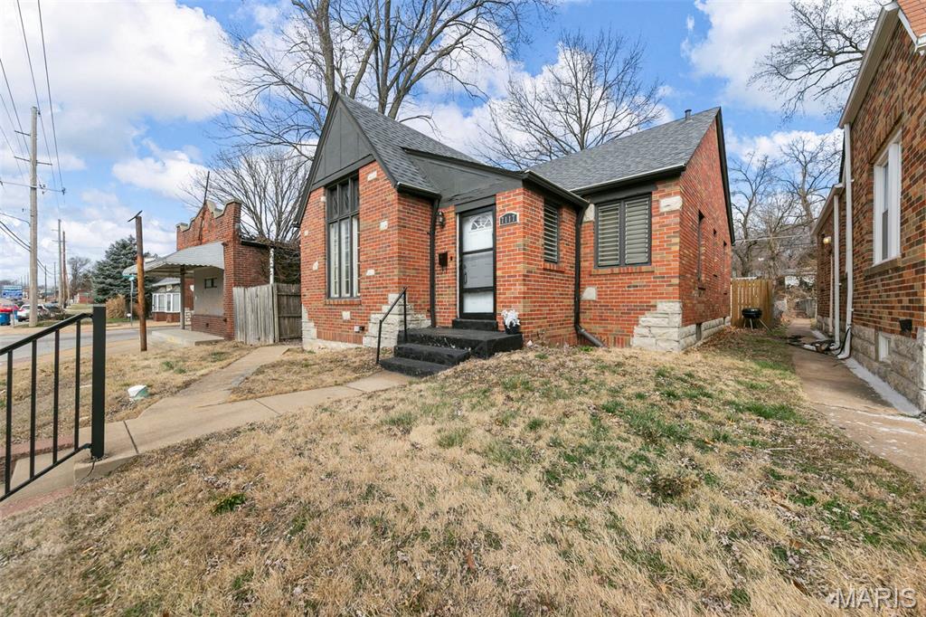 7117 W Florissant Avenue