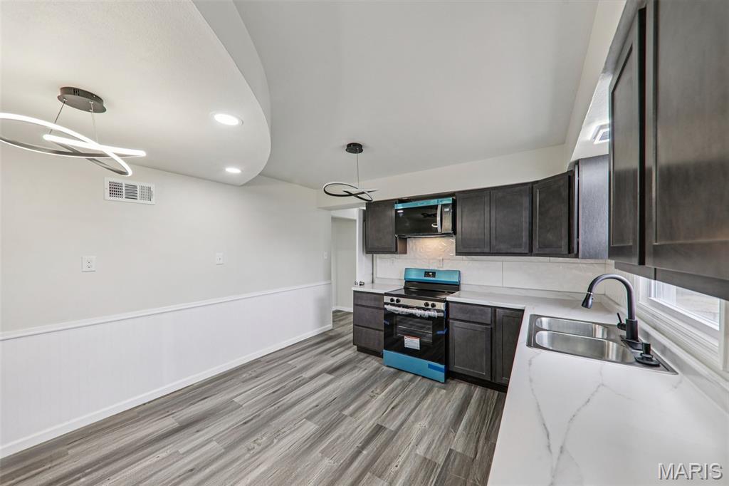 6621 Dunwold Drive