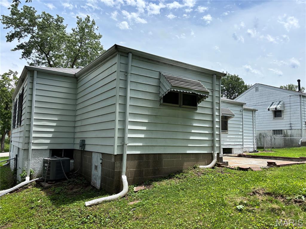 10235 Cabot Drive