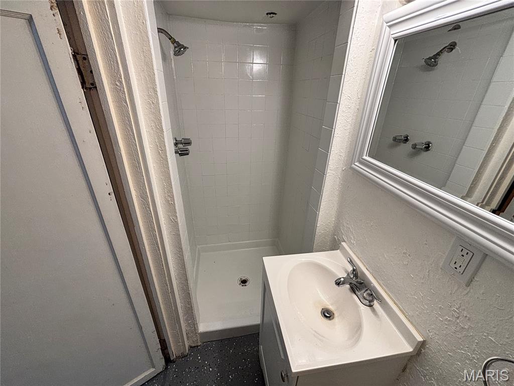 10235 Cabot Drive
