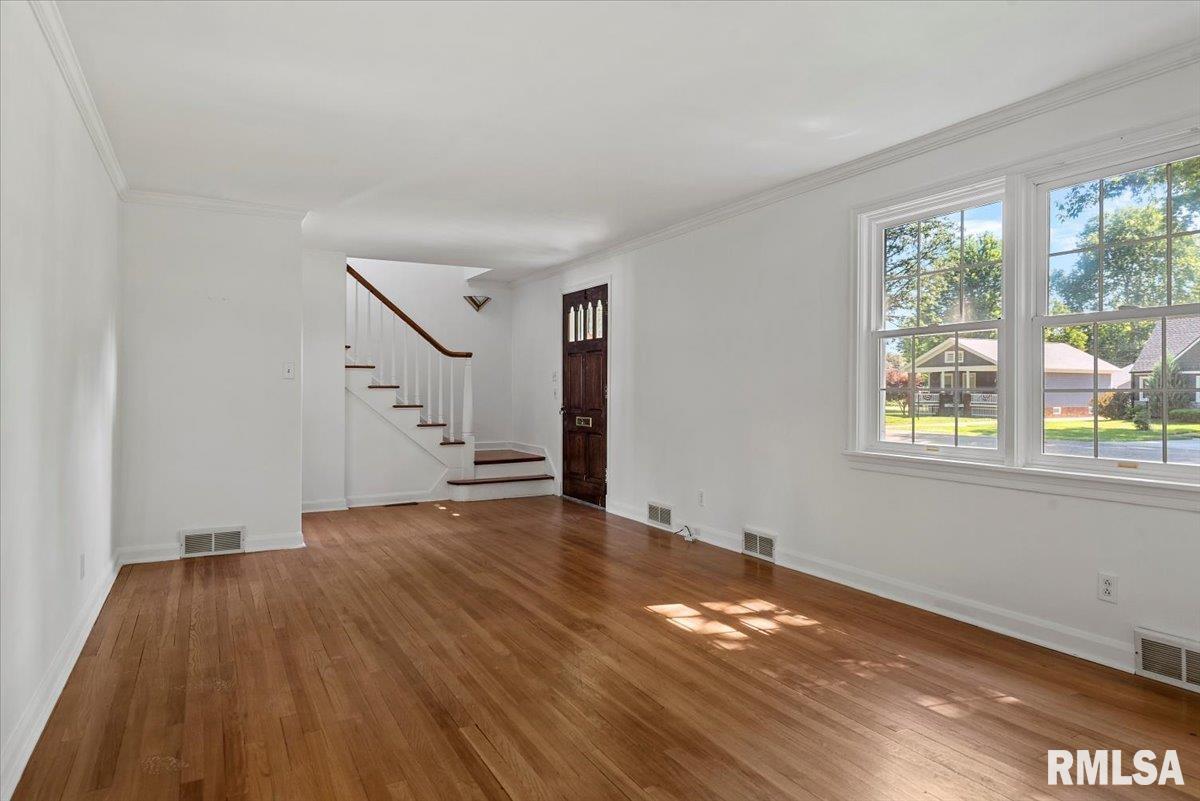 2009 S PARK Avenue