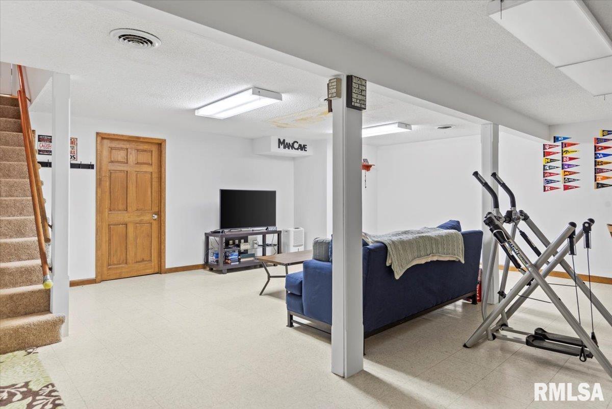 2912 Mill Point Court