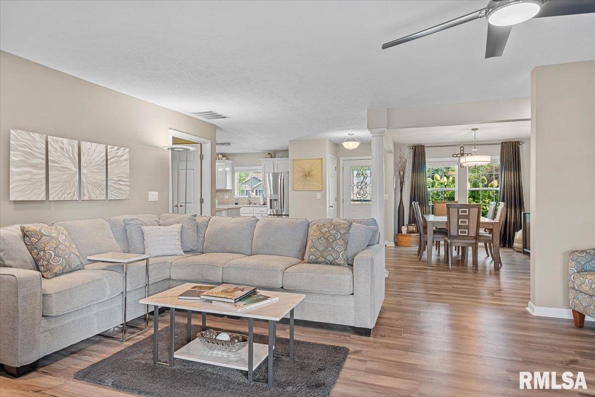 3926 CIRCLE Drive