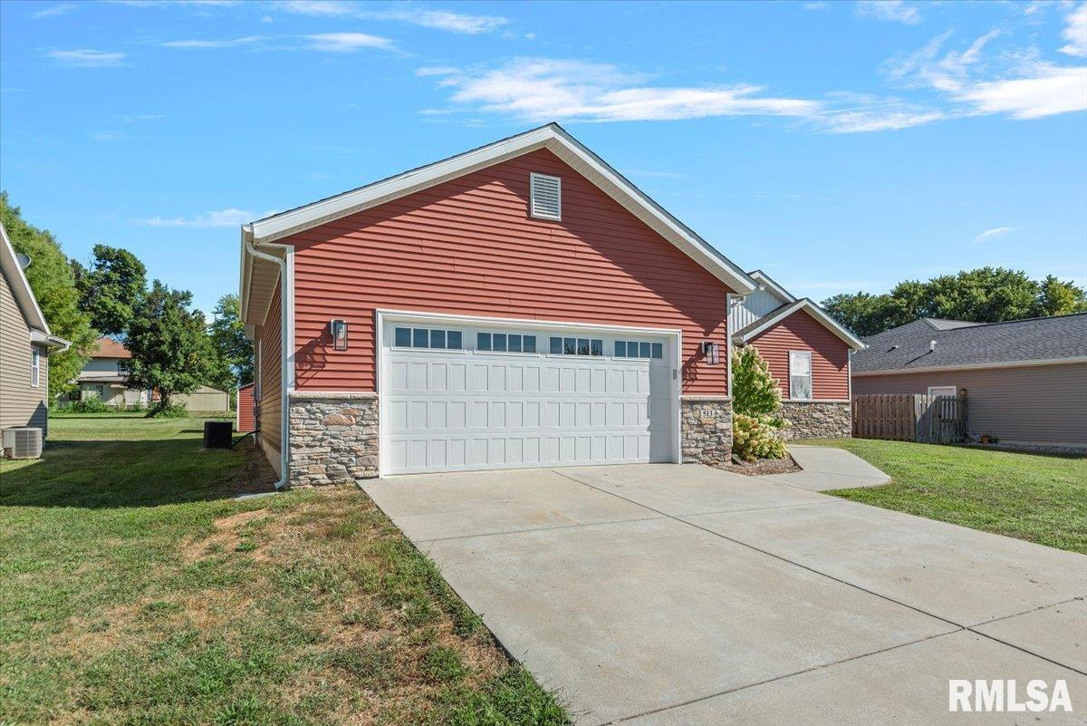 513 HARRISON Drive