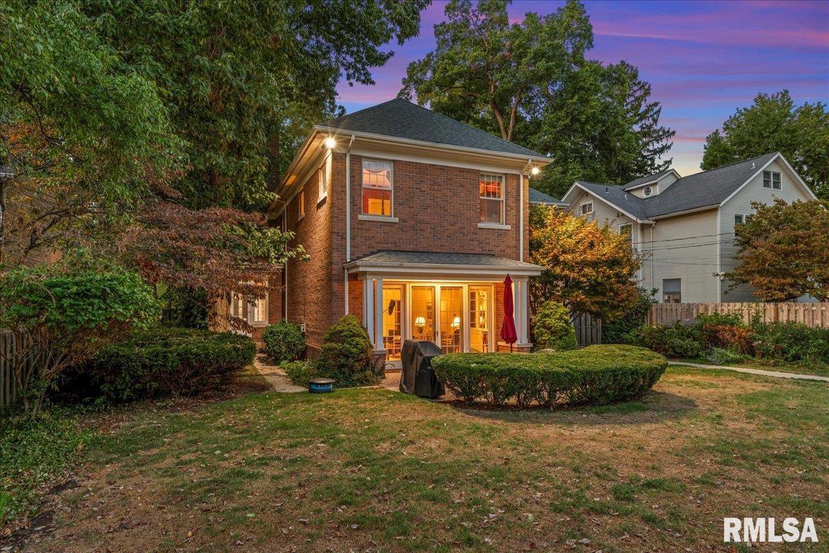 1520 W South Grand Avenue