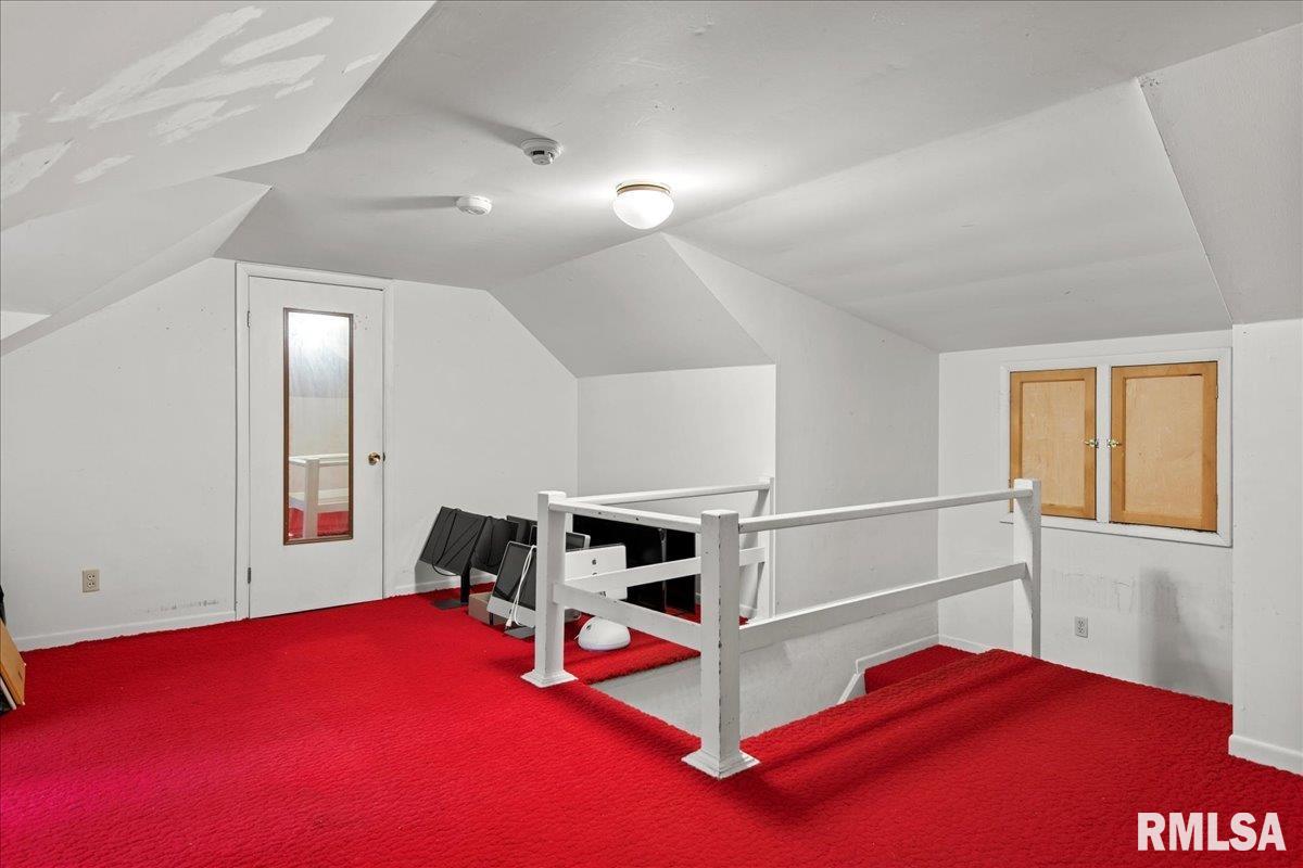 1520 W South Grand Avenue