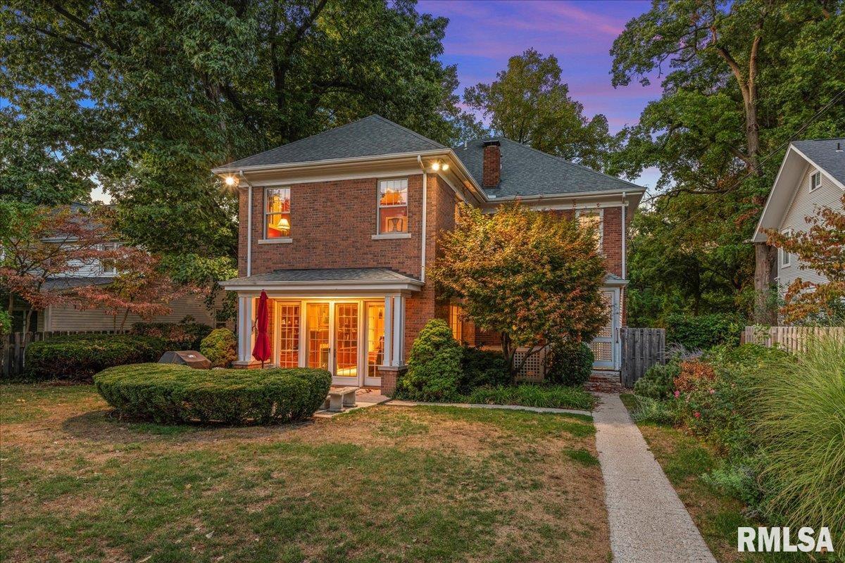 1520 W South Grand Avenue