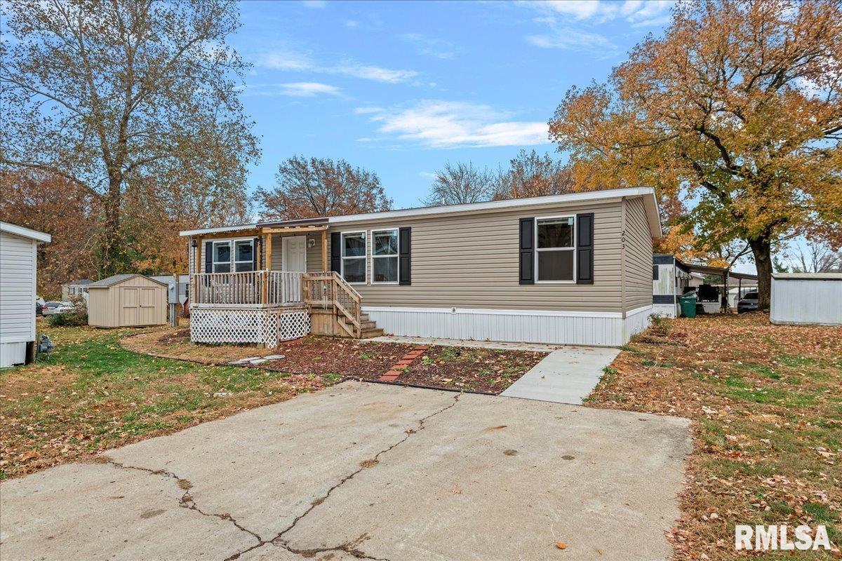 3725 N PEORIA Road Unit: 203