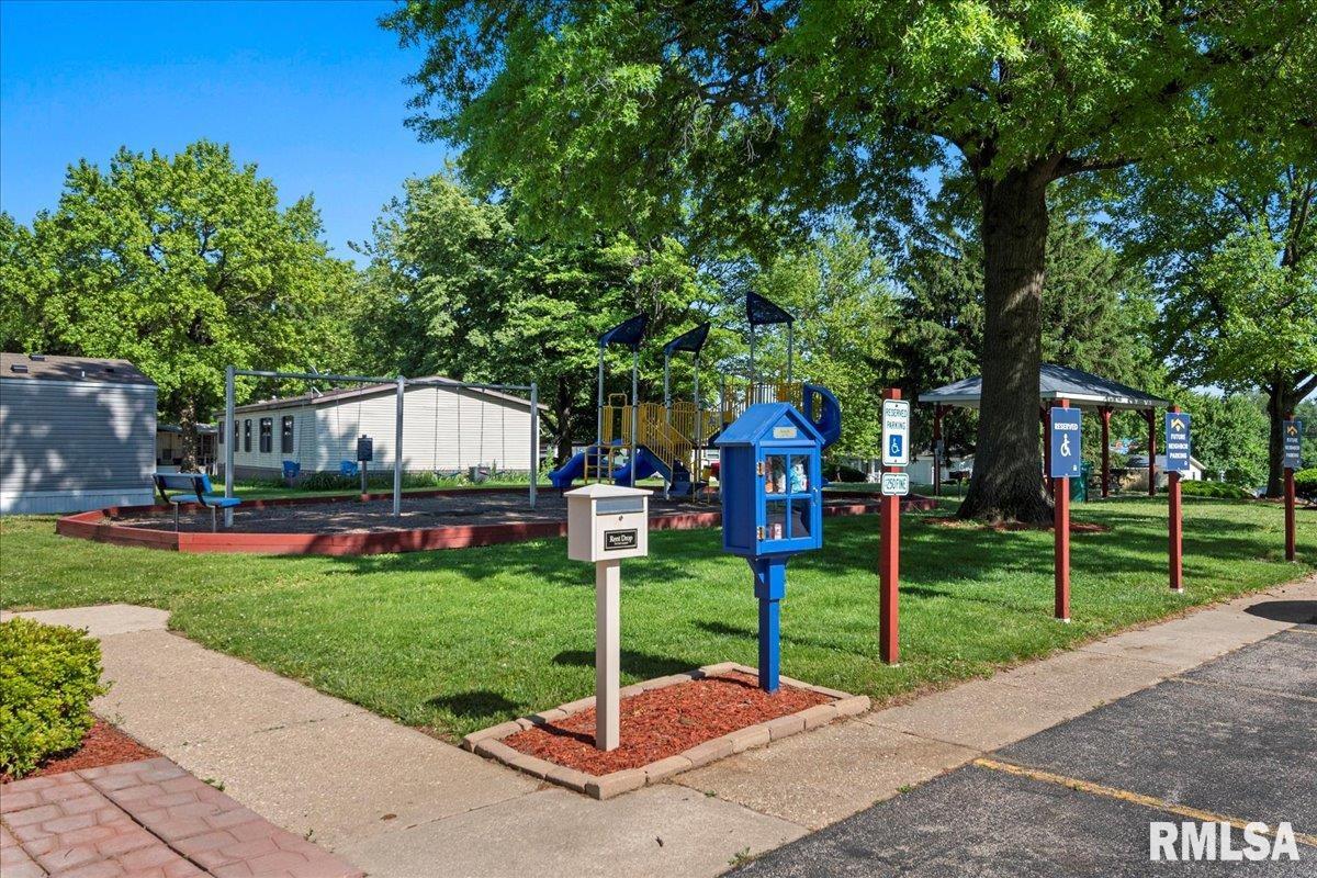 3725 N PEORIA Road Unit: 203