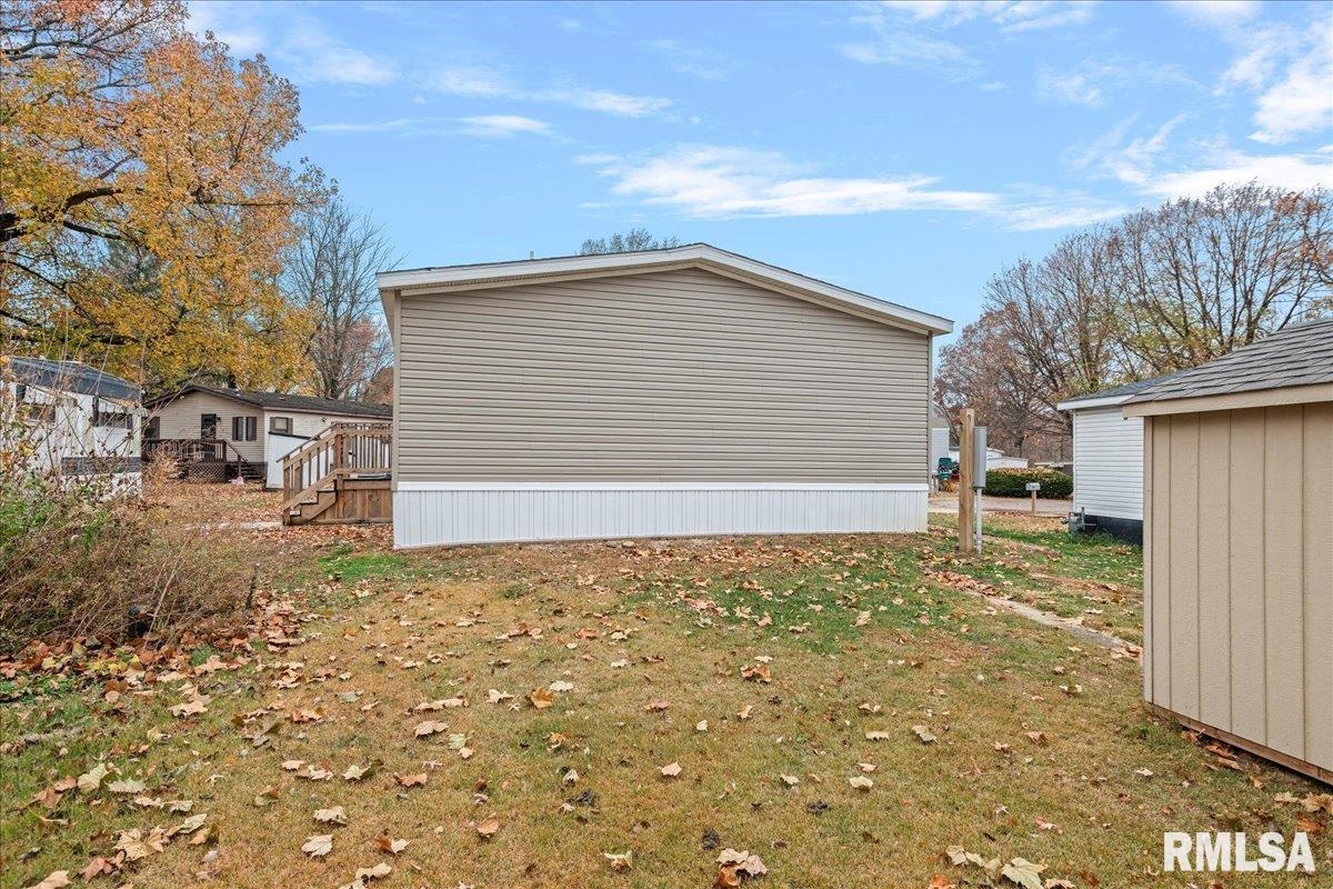 3725 N PEORIA Road Unit: 203