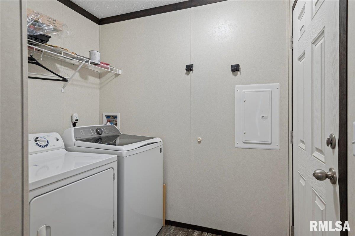 3725 N PEORIA Road Unit: 203