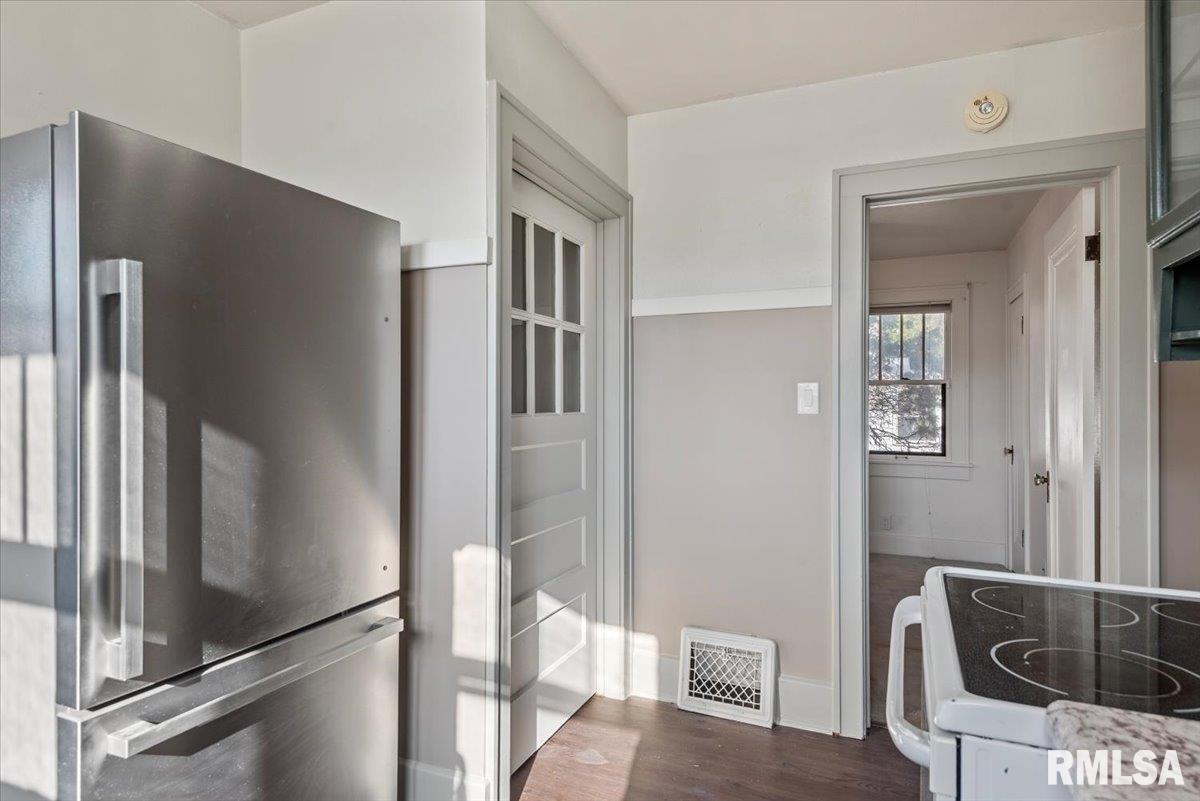 2925 4TH Street
