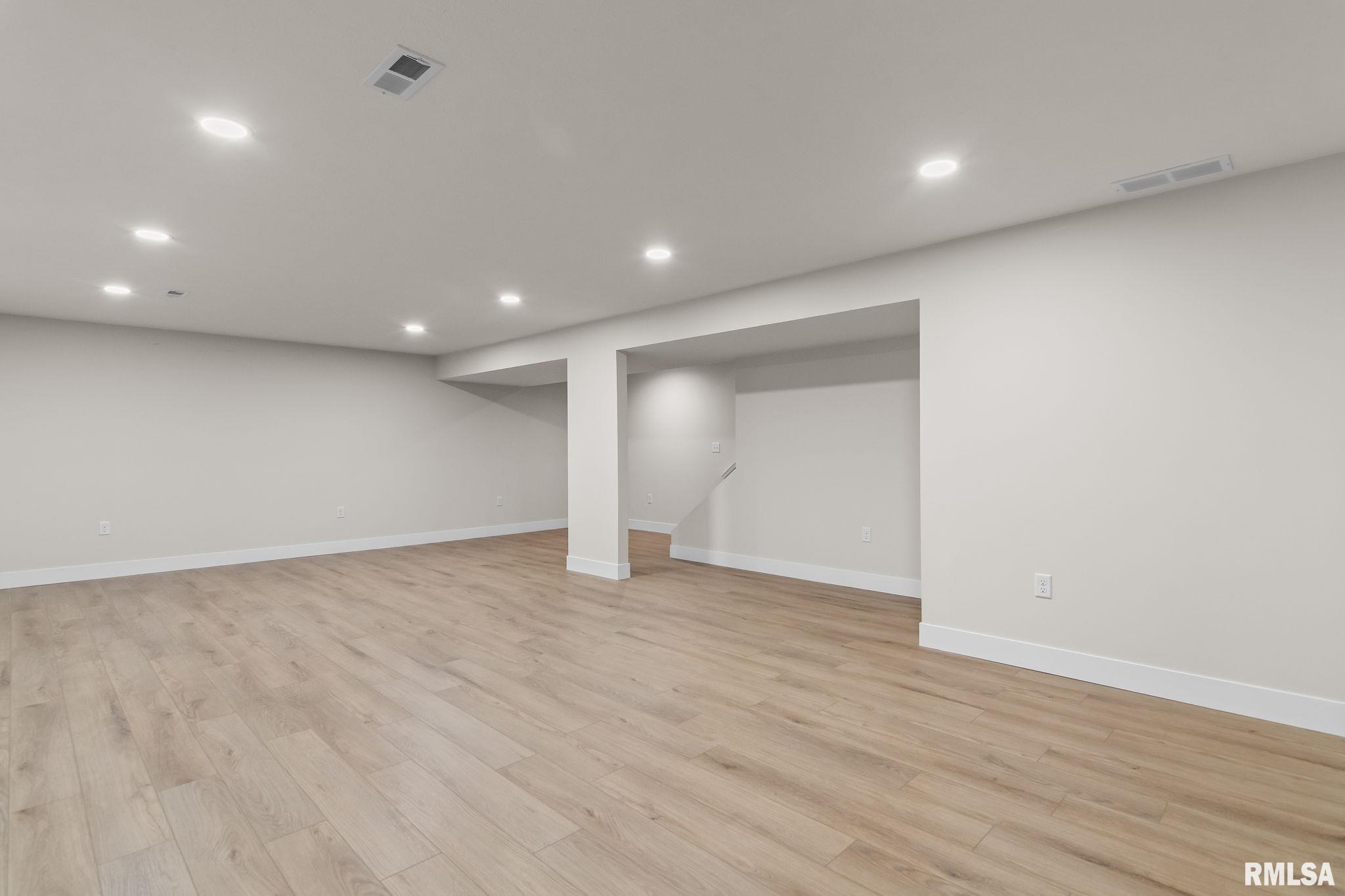 5305 Verdant Lane