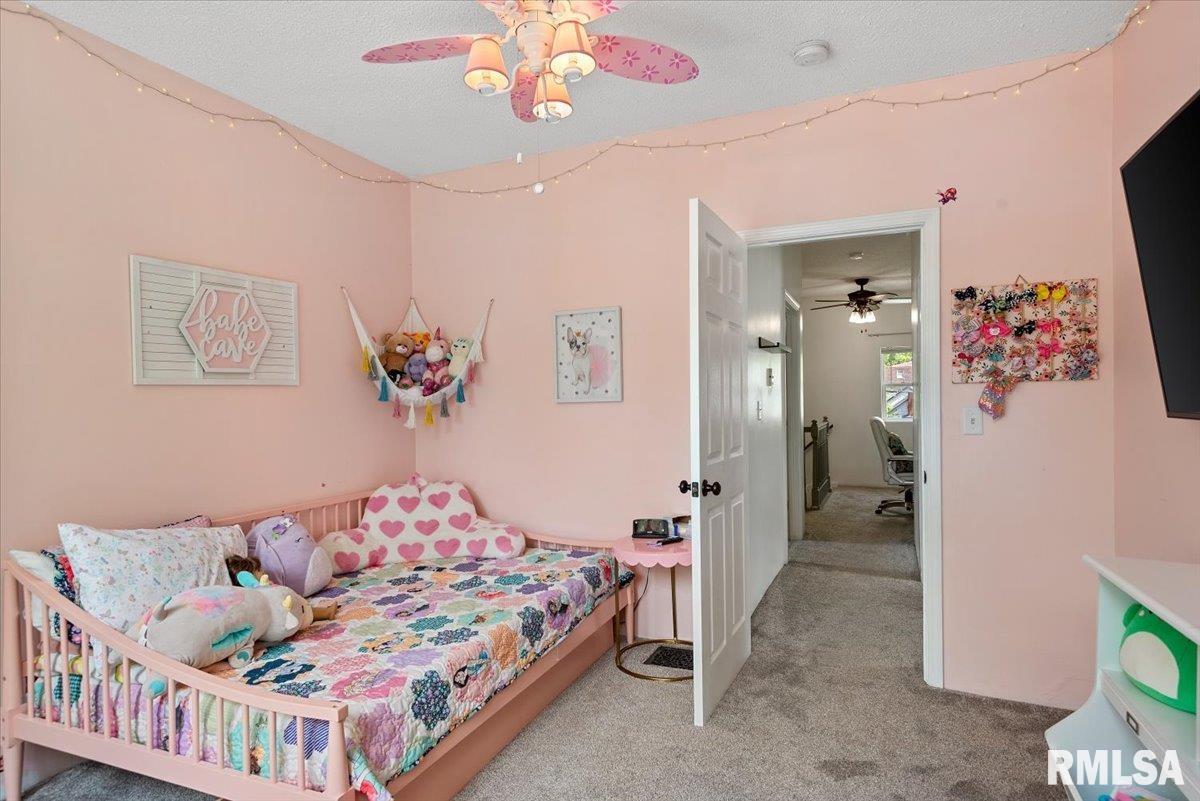 700 S English Avenue