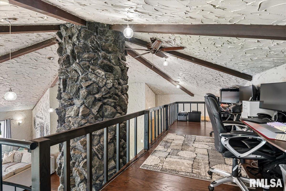 825 POPLAR Drive