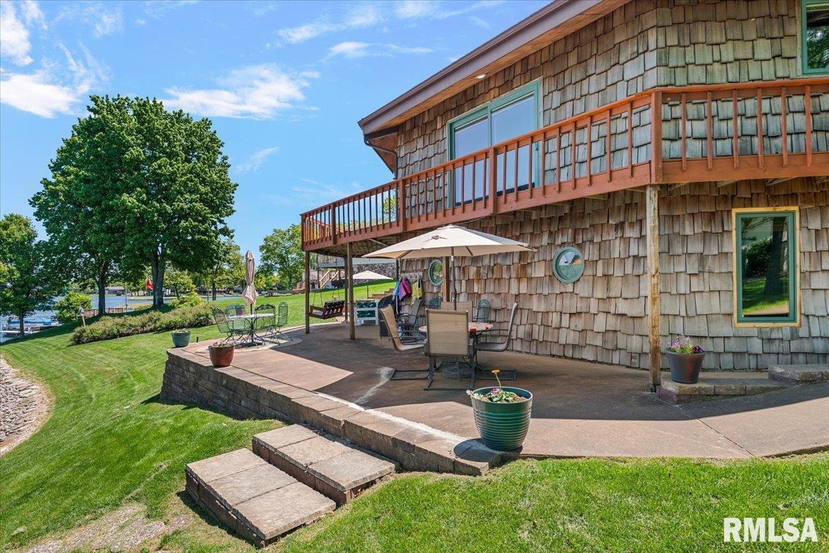 825 POPLAR Drive