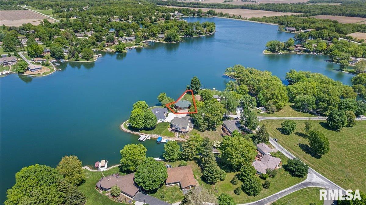 825 POPLAR Drive