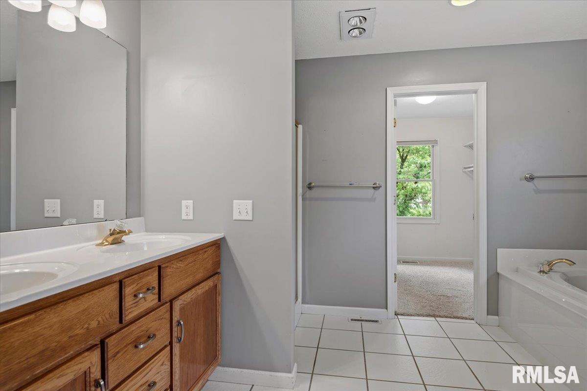 2601 CHICORY Drive