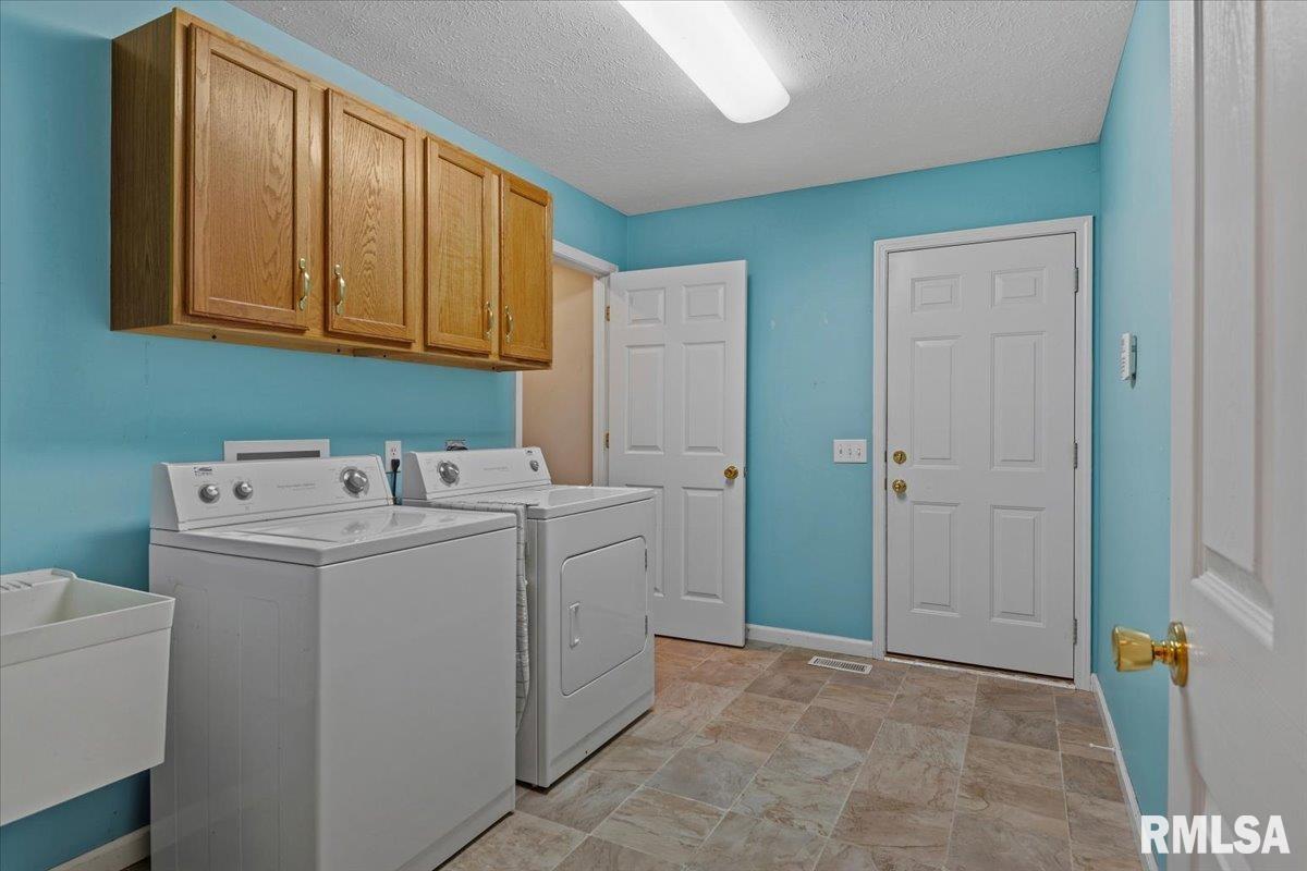 2601 CHICORY Drive