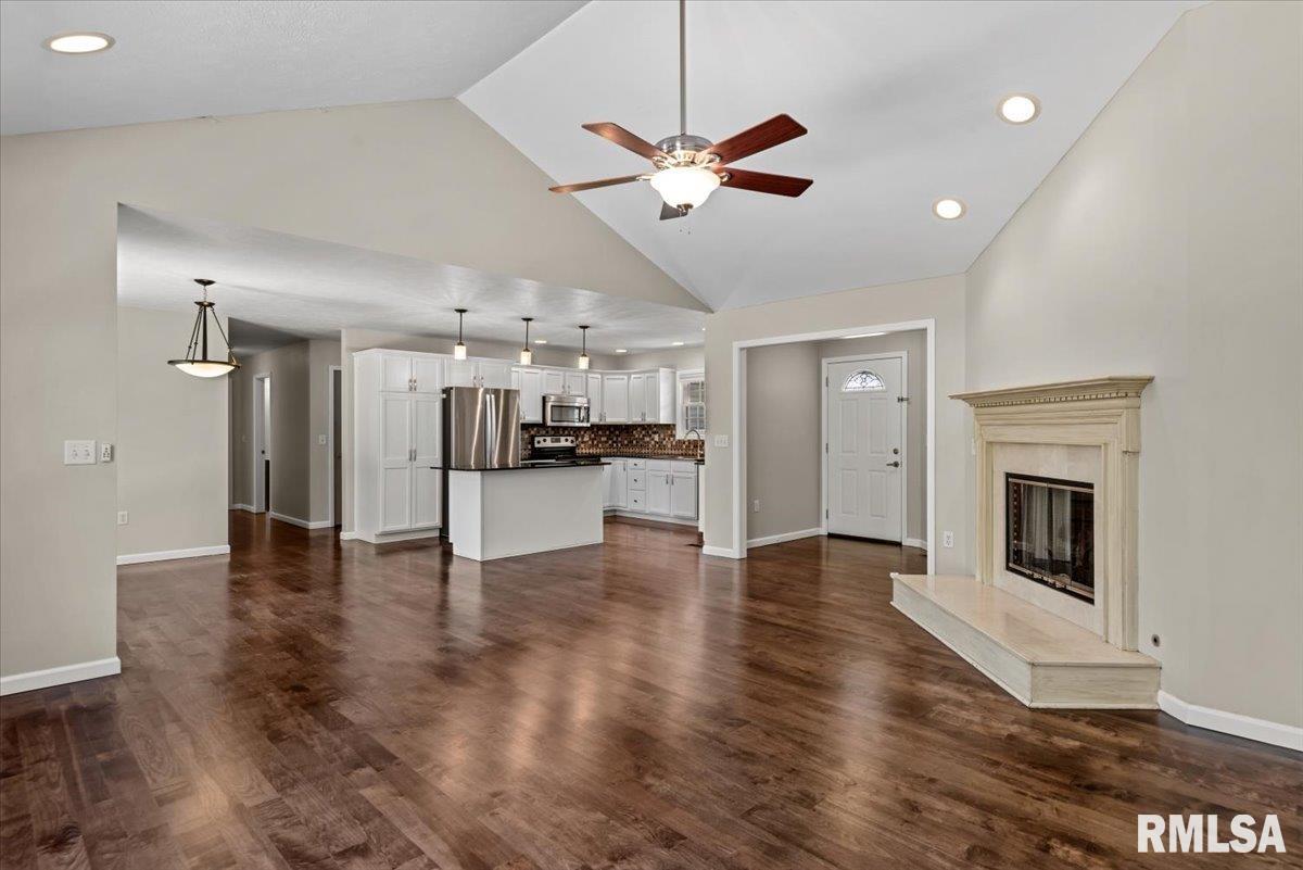 209 HUNTINGTON Road